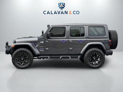Granite Crystal Metallic Clearcoat 2022 Jeep Wrangler Unlimited Sahara