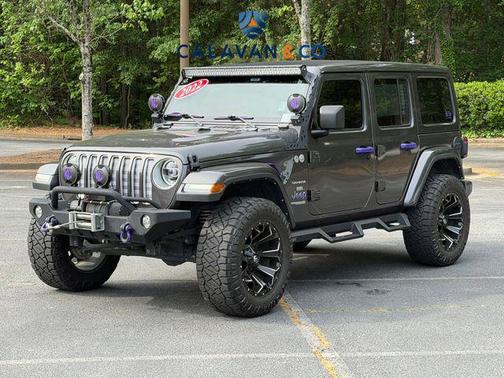 Granite Crystal Metallic Clearcoat 2022 Jeep Wrangler Unlimited Sahara