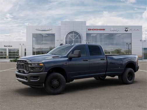2026 RAM 3500 Tradesman Crew Cab 4x4 8' Box