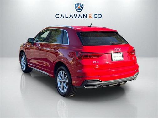 2024 Audi Q3 Premium 45 TFSI S line quattro Tiptronic