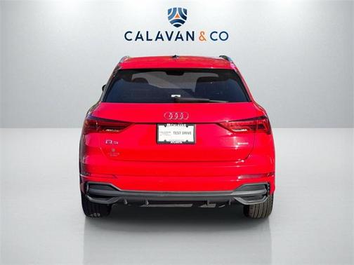 2024 Audi Q3 Premium 45 TFSI S line quattro Tiptronic