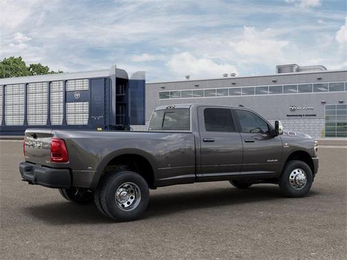 2026 RAM 3500 Laramie Crew Cab 4x4 8' Box