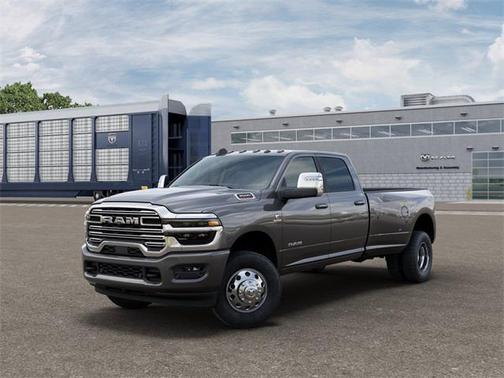 2026 RAM 3500 Laramie Crew Cab 4x4 8' Box