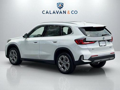 White Metallic 2023 BMW X1 xDrive28i