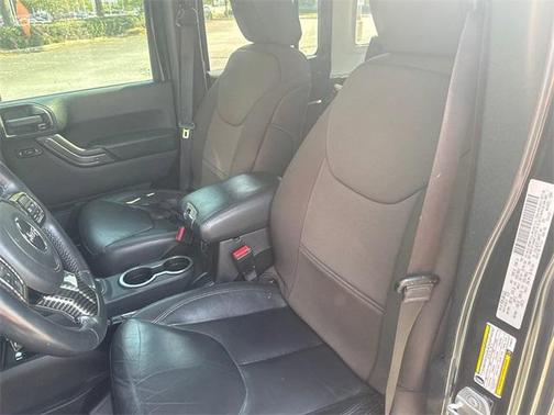 2015 Jeep Wrangler Unlimited Altitude