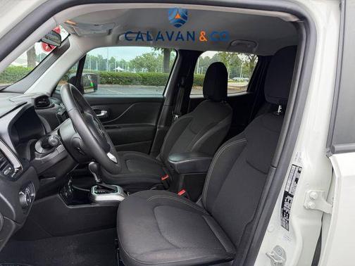 Alpine White Clearcoat 2023 Jeep Renegade Altitude