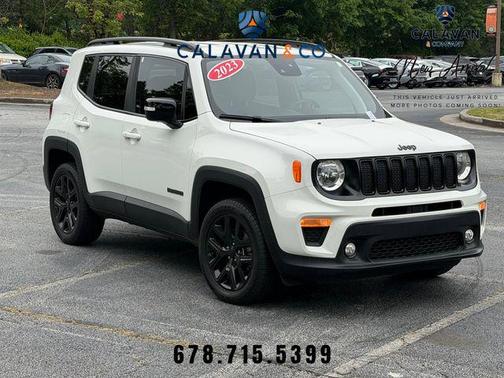 Alpine White Clearcoat 2023 Jeep Renegade Altitude