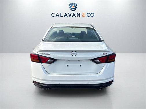 2024 Nissan Altima SR FWD