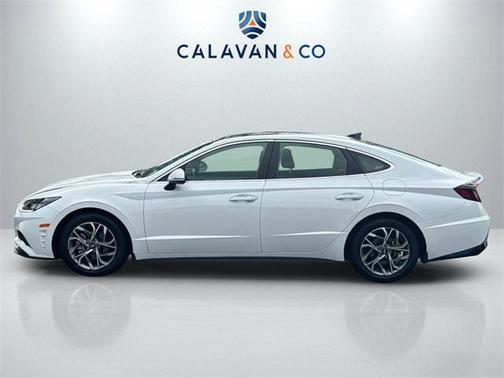 2022 Hyundai SONATA SEL
