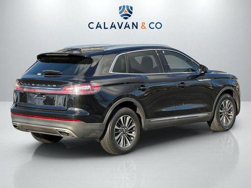 2022 Lincoln Nautilus Standard