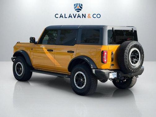Orange Metallic 2022 Ford Bronco Badlands