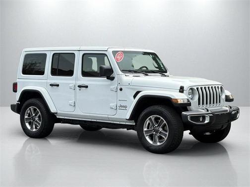 2023 Jeep Wrangler 4-Door Sahara