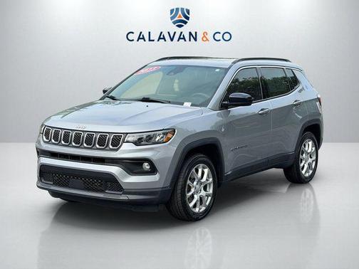 Billet Silver Metallic Clearcoat 2023 Jeep Compass Latitude Lux