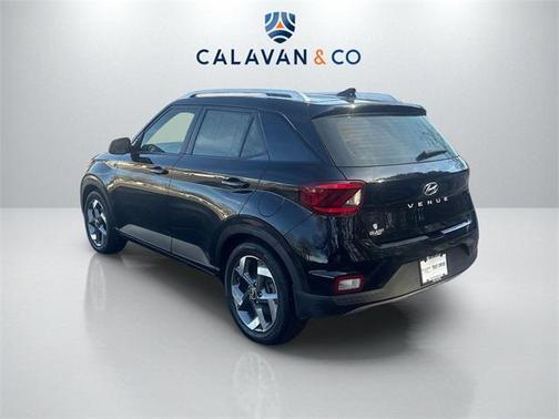 2022 Hyundai VENUE SEL
