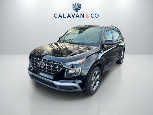 2022 Hyundai VENUE SEL