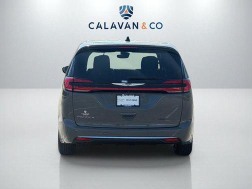 2025 Chrysler Pacifica L