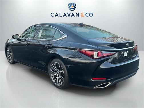 2023 Lexus ES 350 Base