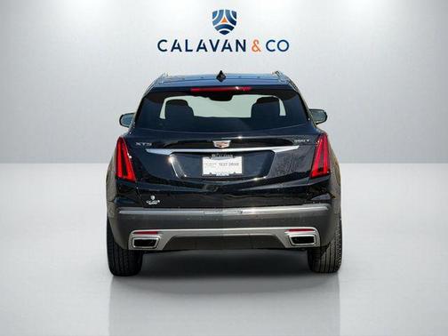 Stellar Black Metallic 2022 Cadillac XT5 Premium Luxury