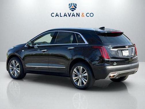Stellar Black Metallic 2022 Cadillac XT5 Premium Luxury