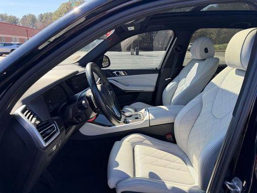 2023 BMW X5 sDrive40i