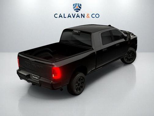 Diamond Black Crystal Pearlcoat 2026 RAM 2500 Laramie