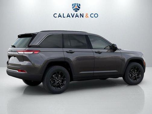 Baltic Gray Metallic Clearcoat 2026 Jeep Grand Cherokee Altitude