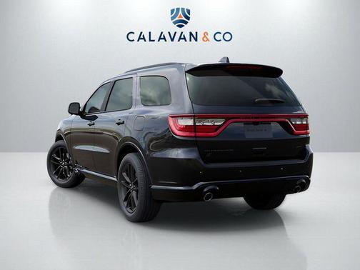 DB Black Crystal Clearcoat 2026 Dodge Durango GT RWD
