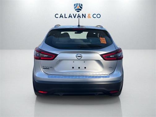 2022 Nissan Rogue Sport SV