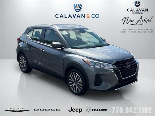 2022 Nissan Kicks SV