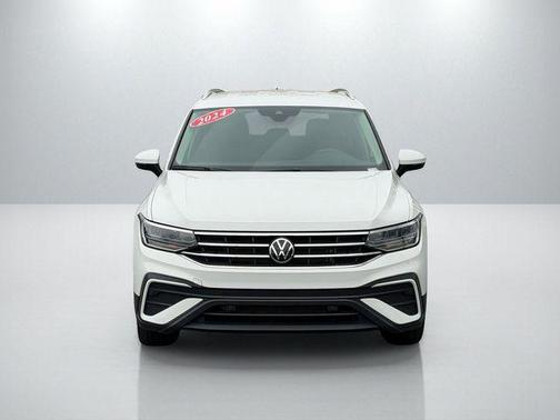 White 2024 Volkswagen Tiguan 2.0T SE