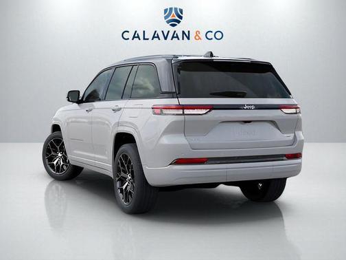 Bright White Clearcoat 2026 Jeep Grand Cherokee Summit