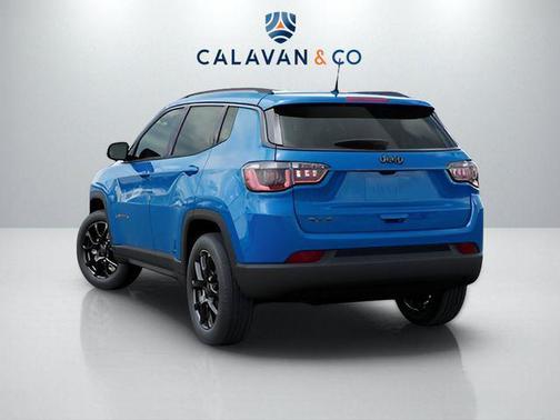 Hydro Blue Pearlcoat 2026 Jeep Compass Latitude