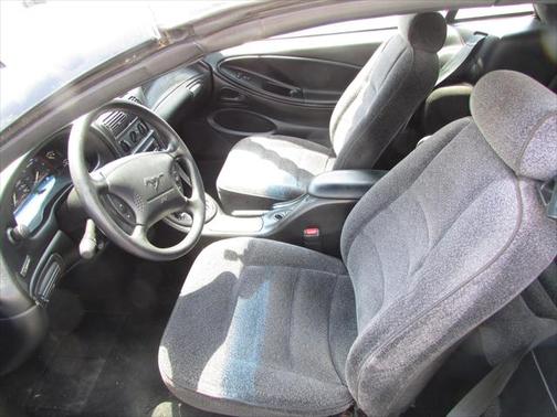 1995 Ford Mustang Base