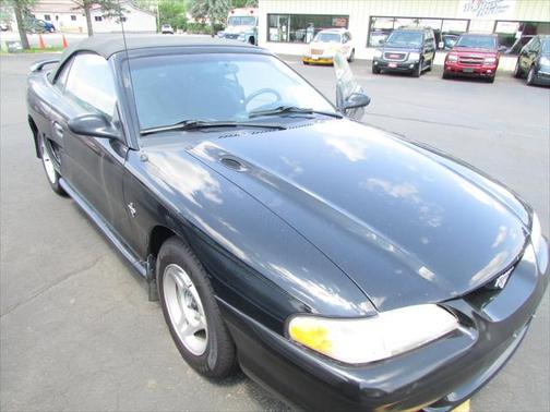 1995 Ford Mustang Base
