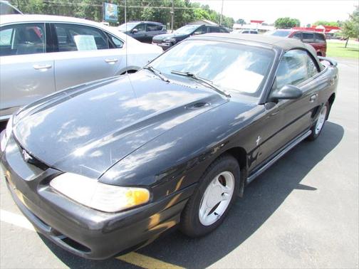 1995 Ford Mustang Base