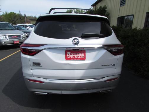 Pearl White 2018 Buick Enclave Avenir
