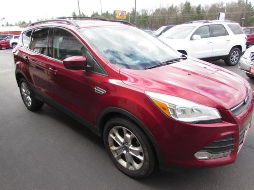 Ruby Red Tinted Clearcoat 2013 Ford Escape SE