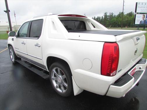 2011 Cadillac Escalade EXT Premium
