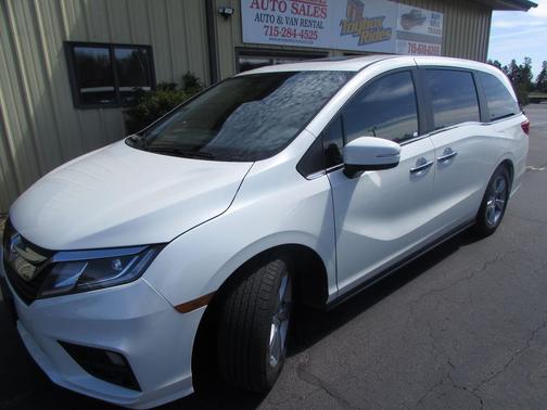 White Diamond Pearl 2018 Honda Odyssey EX-L