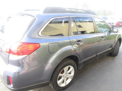 2013 Subaru Outback 2.5i Premium