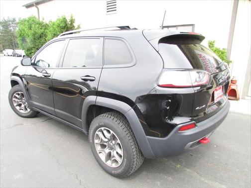 2020 Jeep Cherokee Trailhawk