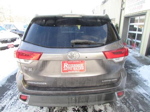 2018 Toyota Highlander Limited Platinum