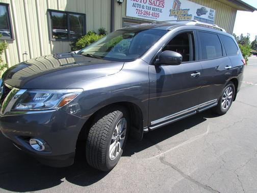 Grey 2013 Nissan Pathfinder SL