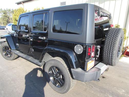 2012 Jeep Wrangler Unlimited Sahara