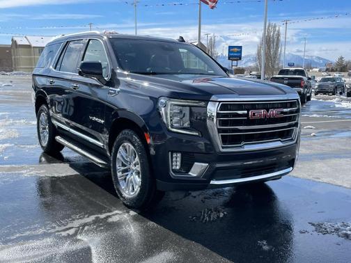 2023 GMC Yukon SLT