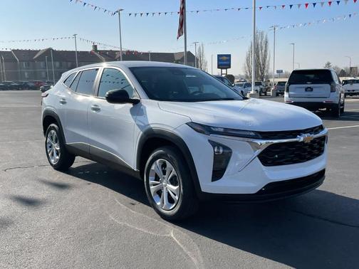 2026 Chevrolet Trax LS