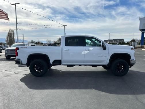 Summit White 2026 Chevrolet Silverado 3500 LTZ