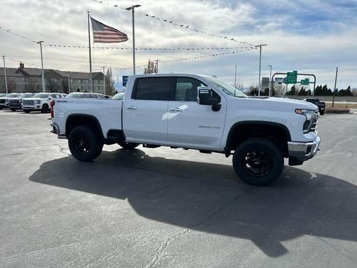 Summit White 2026 Chevrolet Silverado 3500 LTZ