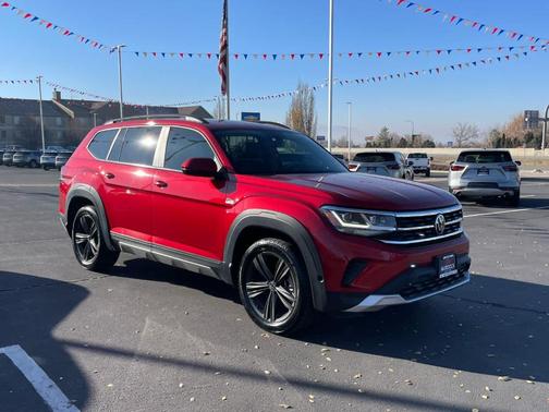 2022 Volkswagen Atlas 3.6L SE w/Technology