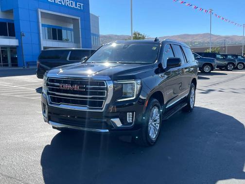 2022 GMC Yukon SLT